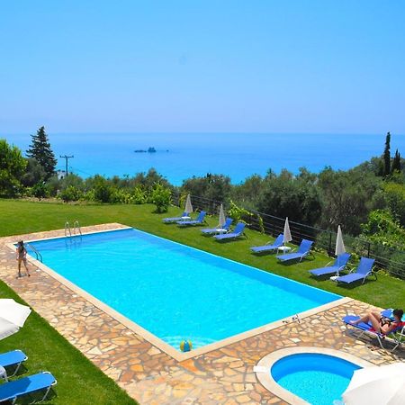 Large Apartment By The Pool - Pelekas Beach, Corfu Exteriér fotografie